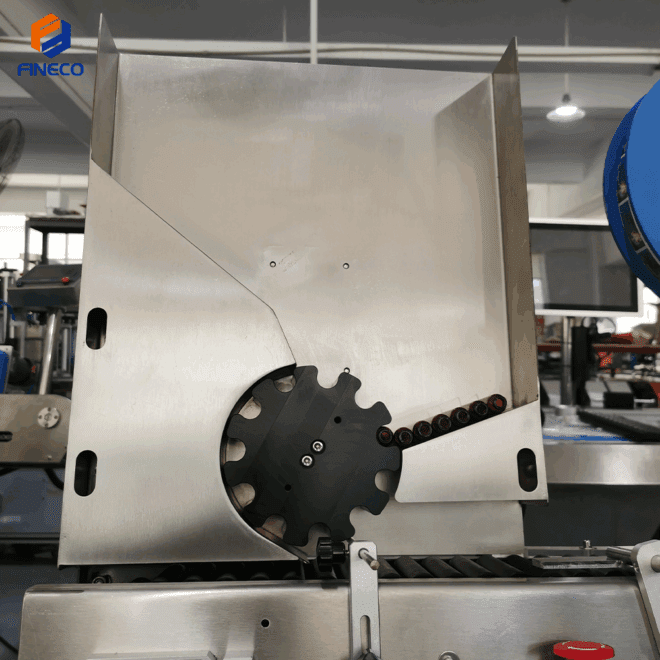 FK807 Automatic Horizontal Round Bottle Labeling Machine - Image 3